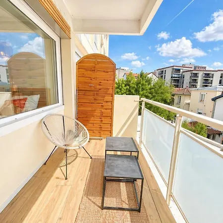 Apartment M116 L L 2 Personnes L Balcon